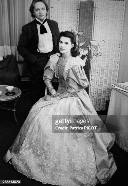 Niels Arestrup et Fanny Ardant dans la pièce 'Mlle Julie' au théâtre Edouard VII à Paris le 5 décembre 1983, France.