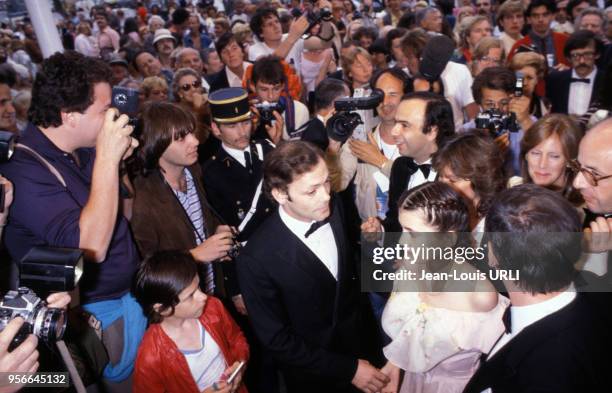 Patrick Dewaere et Ariel Besse pour le film 'Beau Père' lors du Festival de Cannes en mai 1981, France.
