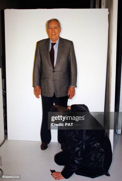 Portrait de l'acteur américano-mexicain Anthony Quinn le 6 mars 1995 à Paris, France.