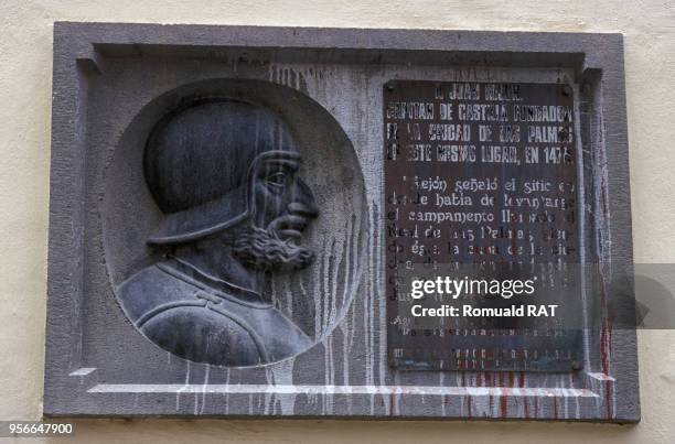 Plaque en métal représentant le buste de Juan Rejun, colon de l'île de la Grande Canarie, en juillet 2000 en Espagne.