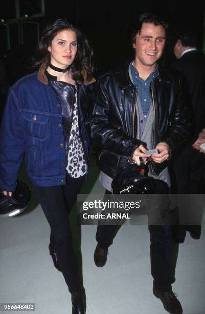 Alexandre Brasseur et une amie à Paris en mars 1993, France.