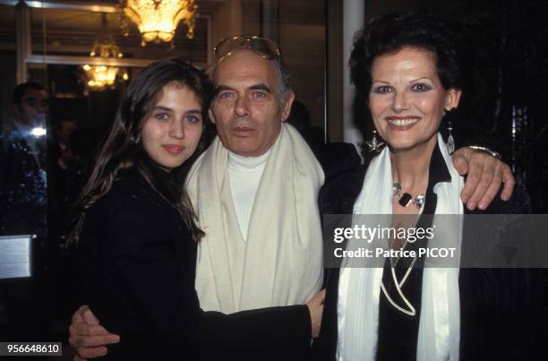 Claudia Cardinale avec son mari Pasquale Squitieri et sa fille Claudia Squitieri lors de la soirée des 40 ans de carrière Jean-Paul Belmondo à Paris...