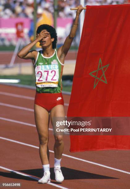 Athlete marocaine Nawal El Moutawakel medaillée d'or dans l'épreuve du 400 mètres haies féminin lors des Jeux Olympiques de Los Angeles en aout 1984,...