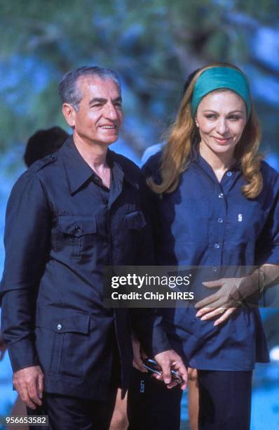 Mohammad Reza Pahlavi et sa femme Reza Pahlavi en exil au Bahamas en 1979.