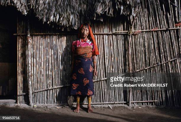 Femme indienne Kuna en février 1994 sur les îles San Blas au Panama.