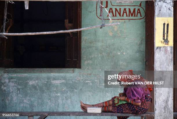 Femme indienne Kuna en février 1994 sur les îles San Blas au Panama.