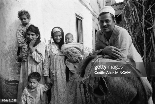 Une famille au Caire en décembre 1977, Egypte.