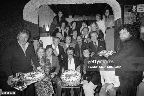 Evelyne Dandry, Josiane Léveque, Pierre Tchernia, Pierre Mondy, Jean Carmet, Catherine Rouvel, Les Frères Ennemi, Jean-Pierre Darras à la 100ème du...