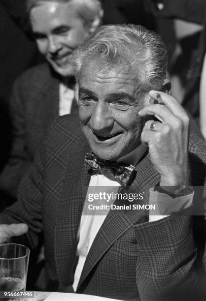 Le compositeur amériacin Leonard Bernstein à Paris le 3 mai 1977, France.