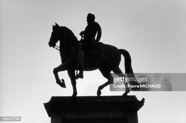 Henri IV, Pont Neuf, Paris.