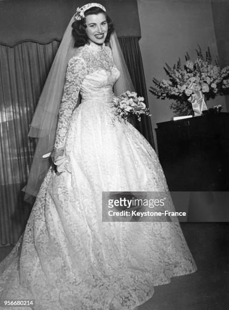 Christiane Martel, Miss Univers 1953, lors de son mariage avec Ronald Marengo en janvier 1954.