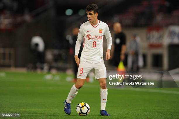 Oscar of Shanghai SIPG in action during the AFC Champions League Round of 16 first leg match between Kashima Antlers and Shanghai SIPG at Kashima...