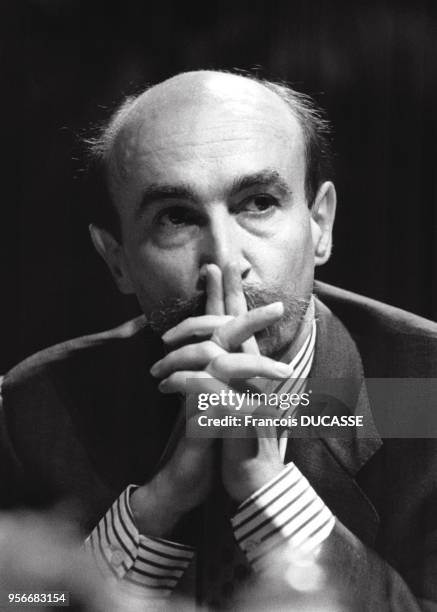 Portrait de l'homme politique français Claude Malhuret en 1988.