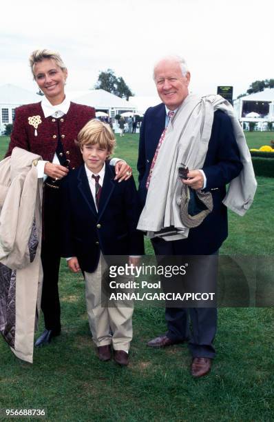 Jacques Chancel avec son épouse Martine et leur fils au Trophée Lancôme à Saint-Nom-la-Bretèche en septembre 1995, france.