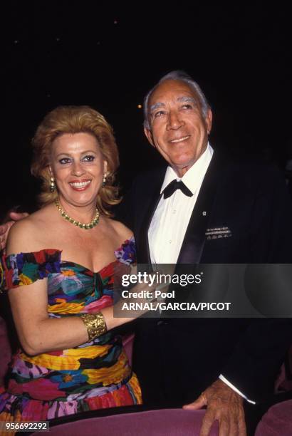 Anthony Quinn et sa femme Jolanda Addolori lors du Festival de Cannes en mai 1990, France.