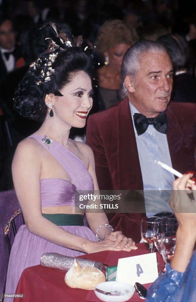 Portrait de la femme d'affaires japonaise Dewi Sukarno