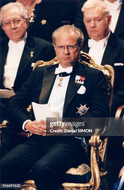 Le roi Carl Gustav de Suède à la cérémonie de remise des Prix Nobel, 10 décembre 1996, Stockholm, Suède.