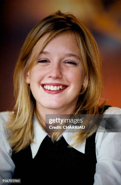 Actrice Ludivine Sagnier en février 2000 à Berlin, Allemagne.