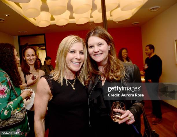 Lisa Soloway Abc Terenzio Photos and Premium High Res Pictures - Getty Images