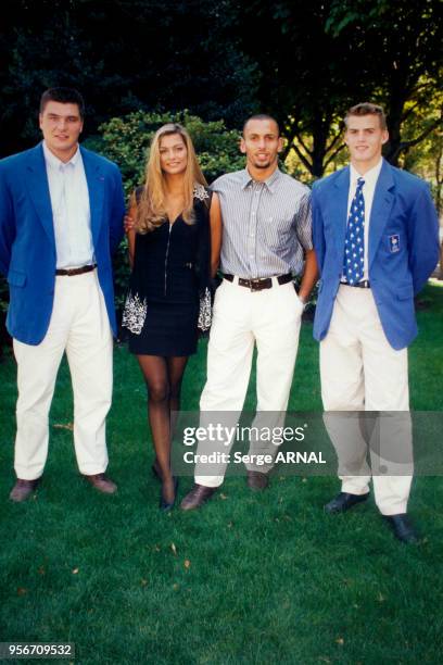 David Douillet , Miss France, Djamel Bouras et Jean Galfione ont reçu les premiers Chronos d'Or Breitling en septembre 1996 à Paris, France.