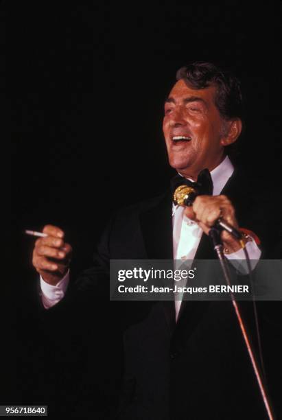 Dean Martin sur scène au Moulin Rouge à Paris le 3 juillet 1984, France.