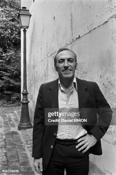 Le pianiste argentionMiguel Angel Estrella chez lui à Paris en juillet 1980, France.