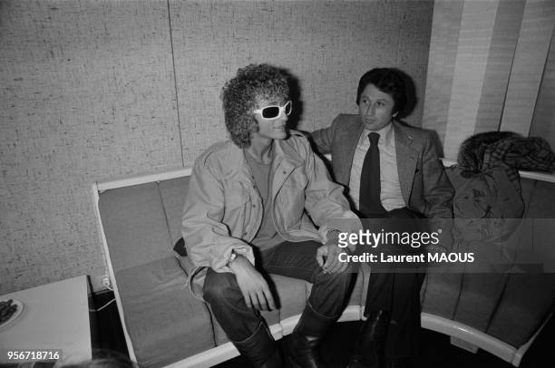 Michel Polnareff accueilli par Michel Drucker à son retour le 4 octobre 1978 à Paris, France.