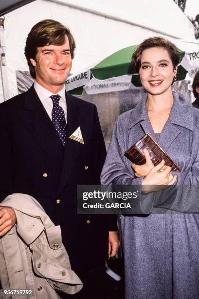 Isabella Rossellini et Roberto Rossellini lors du Trophée Lancôme à Saint-Nom-la-Bretèche en septembre 1988, France.