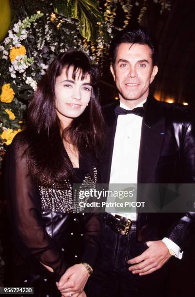 Adeline Blondieau et Jean-Claude Jitrois à la soirée 'Best' à Paris en décembre 1991, France.