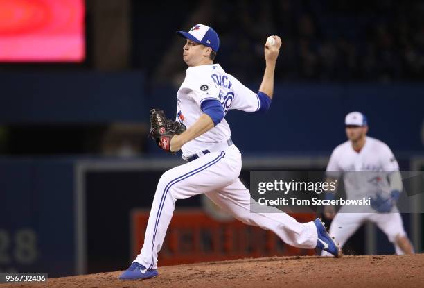 Jake Petricka of the Toronto Blue Jays delivers a pitch in the seventh inning during MLB game action against the Seattle Mariners at Rogers Centre on...