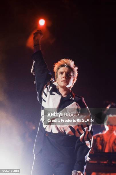 Duran Duran sur scène le 2 avril 1987 à Paris, France.