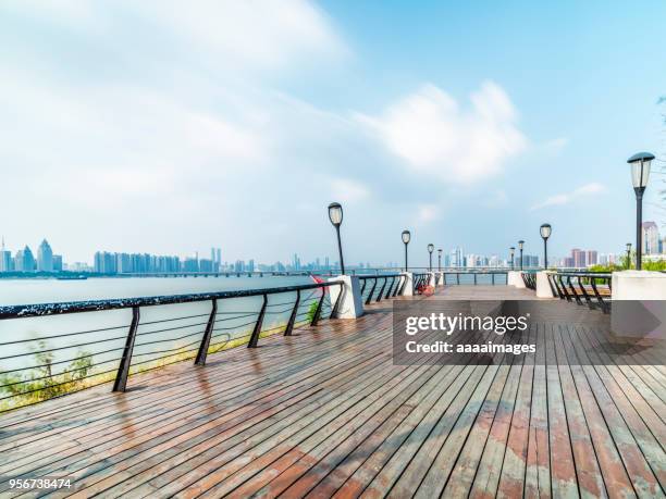 Waterfront Definition 32,481 Waterfront Development Stock Photos, High-Res Pictures, and ...