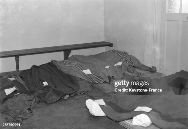 Les morts du déraillement du train Cherbourg-Paris dans la gare d'Evreux, France en octobre 1933.