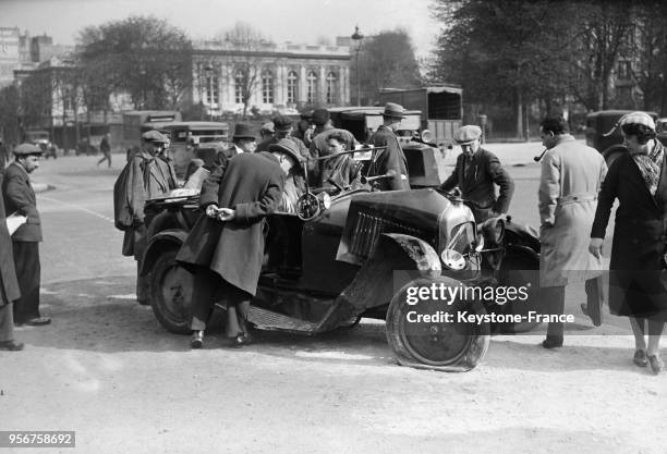 Accident de la circulation avenue Malakoff à Paris, France circa 1930.