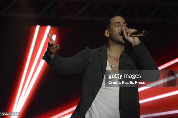 Romeo Santos performs live in concert for his "Golden European Tour" at 'Arenile di Bagnoli'.