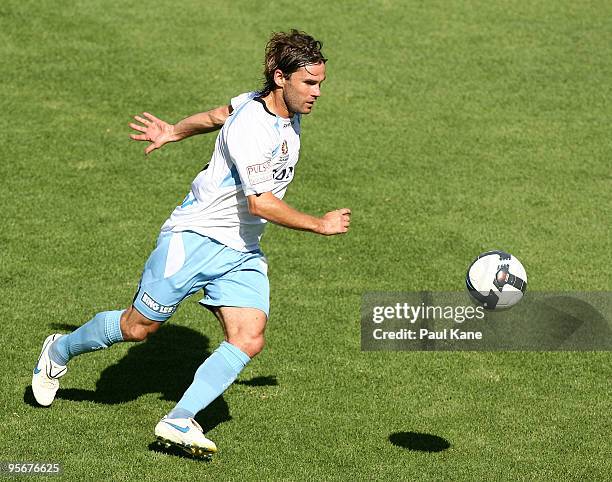 Karol Kisel of Sydney runs onto the ball during the round 22 A-League match between Perth Glory and Sydney FC at ME Bank Stadium on January 10, 2010...