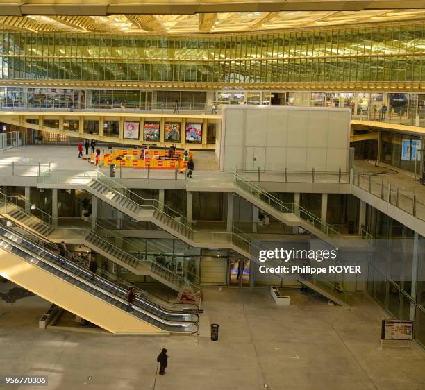 La canopee du Forum des Halles de Paris par les architectes Patrick Berger et Jacques Anziutti, France.