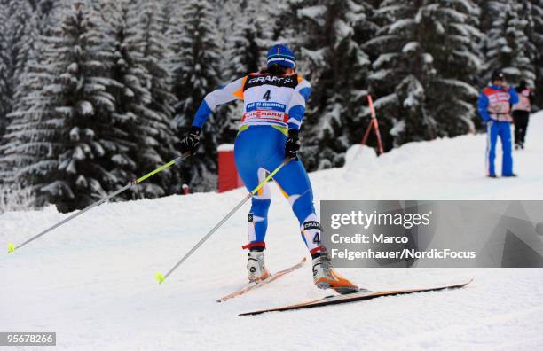 Aino Kaisa Saarinen of Finland competes during the final climb women for the FIS Cross Country World Cup Tour de Ski on January 10, 2010 in Val di...