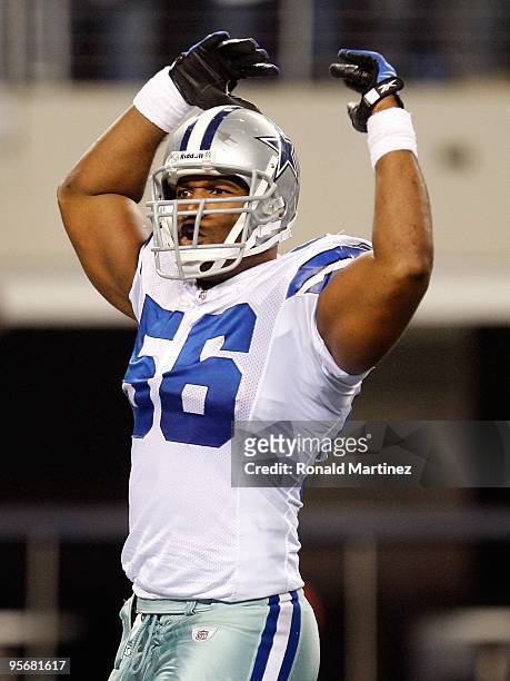 Linebacker Bradie James of the Dallas Cowboys during the 2010 NFC wild-card playoff game at Cowboys Stadium on January 9, 2010 in Arlington, Texas.