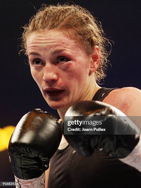 Boxing Ina 54 Universum Boxing Gala Stock Photos, High-Res Pictures, and Images ...