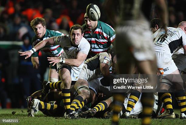 Mark Robinson of London Wasps passes the ball during the Guinness Premiership match between Leicester Tigers and London Wasps at Welford Road on...