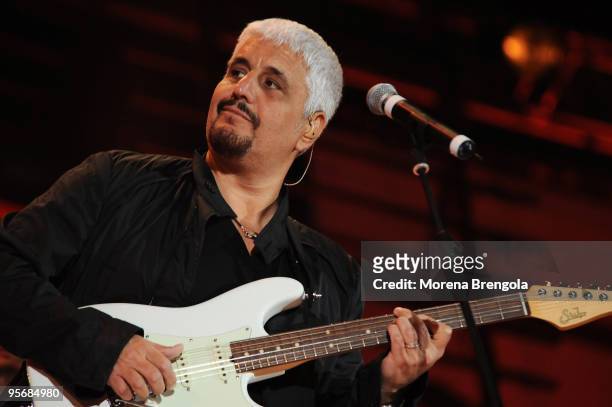Pino Daniele performs at the Arena of Verona during the Wind Music Awards on June 7, 2009 in Verona, Italy.