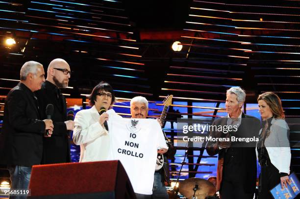 Giorgio Panariello,Mario Biondi Renato Zero,Pino Daniele,Claudio Baglioni and Vanessa Incontrada during the Wind Music Awards on June 7, 2009 in...