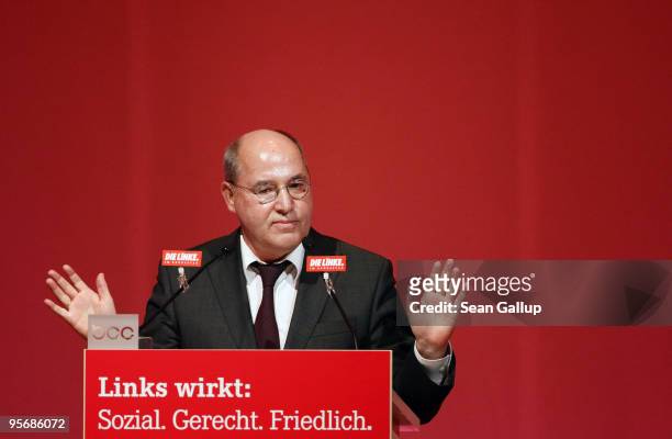 Gregor Gysi, head of the Bundestag faction of the German left-wing party Die Linke, speaks at the party's official new year gathering on January 11,...