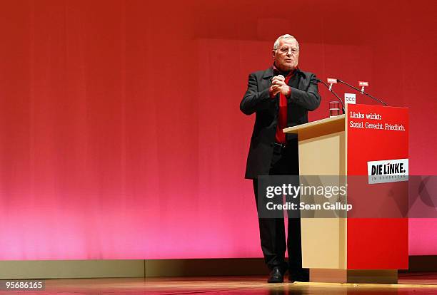 Lothar Bisky, co-Chairman of the German left-wing party Die Linke, speaks at the party's official new year gathering on January 11, 2010 in Berlin,...