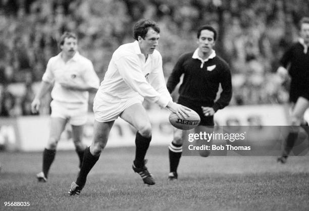 Peter Dods of Scotland in action during the Rugby Union International between Scotland and the New Zealand All Blacks held at Murrayfield, Ediinburgh...