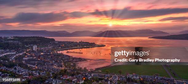 lyle hill view - river clyde stock pictures, royalty-free photos & images