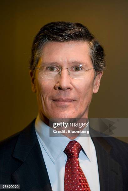 John Thain, former chief executive officer of Merrill Lynch & Co., poses for a photo before a television interview in New York, U.S., on Monday, Jan....