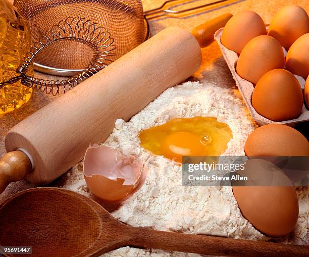 baking ingredients   - crack spoon stock pictures, royalty-free photos & images