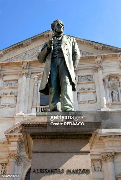 Manzoni statue, Piazza san Fedele, Milano, Lombardy, Italy.